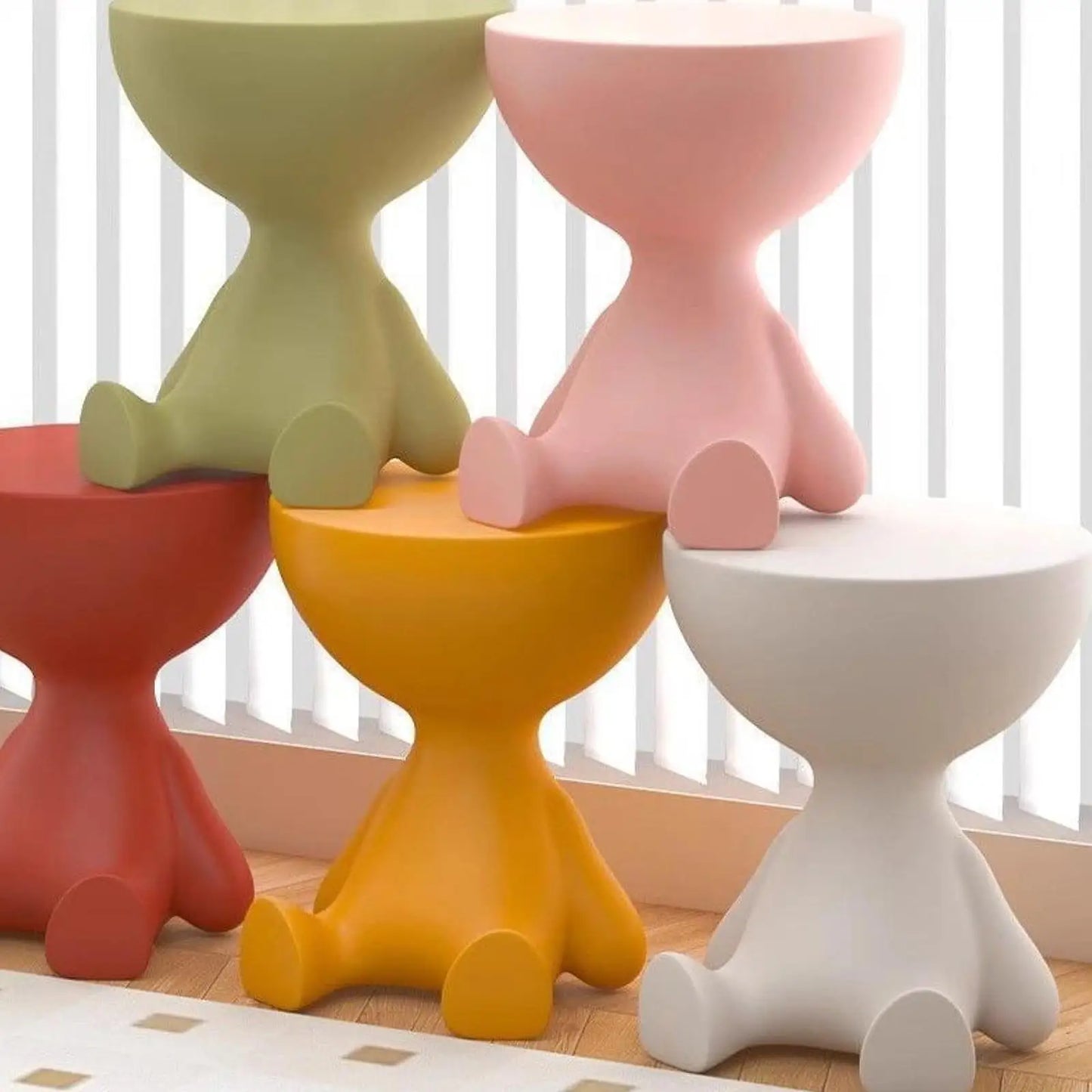 Table d'Appoint Créative à Tête Plate - Design Moderne & Fonctionnel