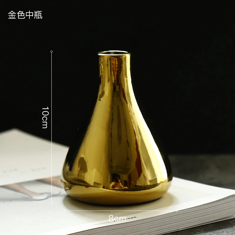 Mini Vase Céramique Doré - Votre Bijou Précieux de Décoration