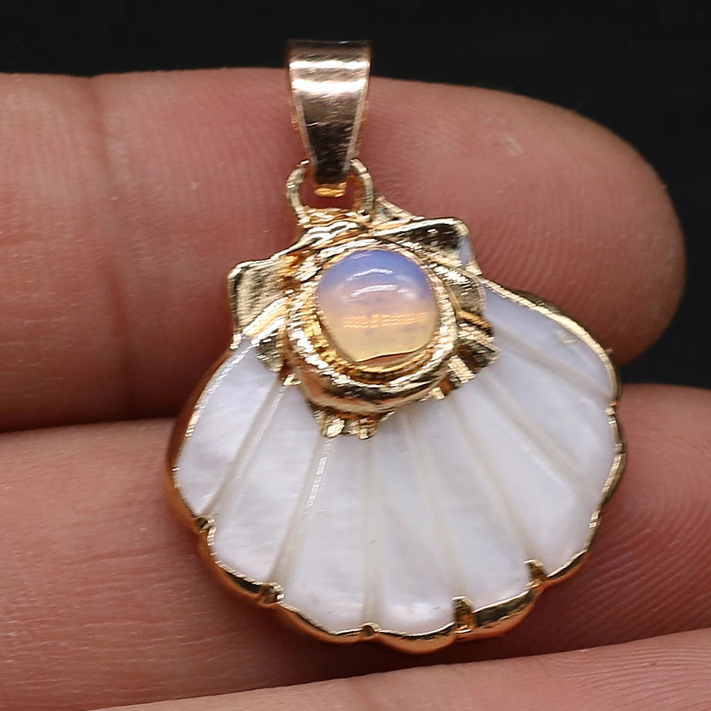 Pendentif Éventail Coquillage Pierre Naturelle 25x25mm - Bijou Marin