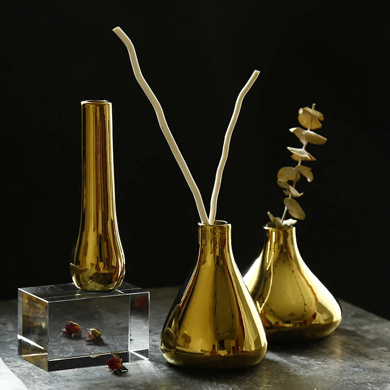 Mini Vase Céramique Doré - Votre Bijou Précieux de Décoration