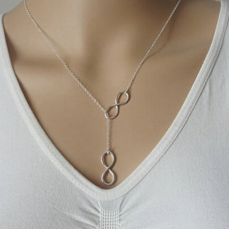 Collier Punk Minimaliste Infini Croix - Votre Bijou Magique Rebelle