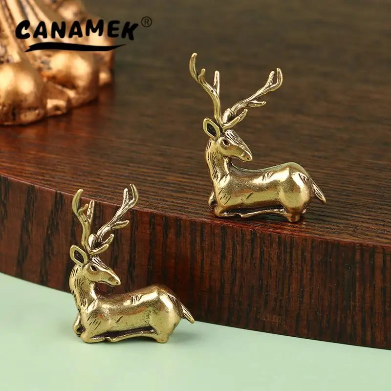 Figurine Cerf de Noël en Laiton - Votre Gardien Magique des Fêtes