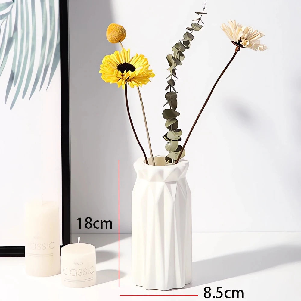 Vase Décoratif Rayé Effet Céramique - Votre Œuvre d'Art Graphique Magique