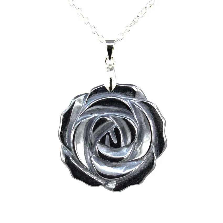 Pendentif Fleur de Rose Sculptée Pierre Naturelle 35mm - Bijou Romantique