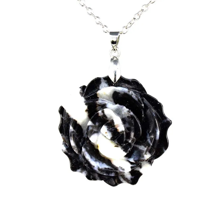 Pendentif Fleur de Rose Sculptée Pierre Naturelle 35mm - Bijou Romantique