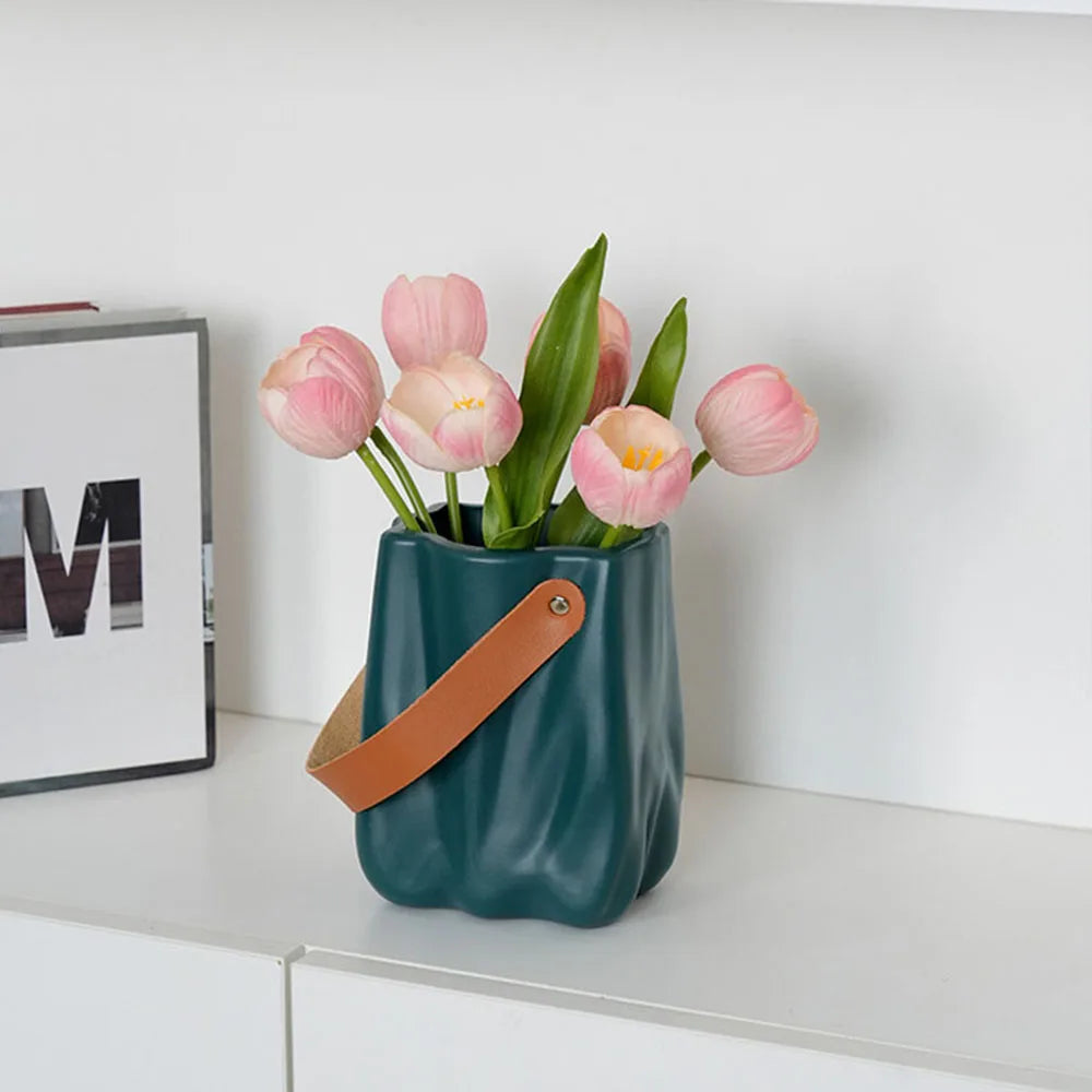 Vase Décoratif Moderne Sac à Main - Votre Œuvre d'Art Élégante