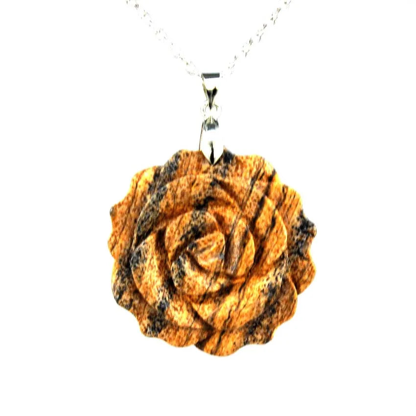 Pendentif Fleur de Rose Sculptée Pierre Naturelle 35mm - Bijou Romantique