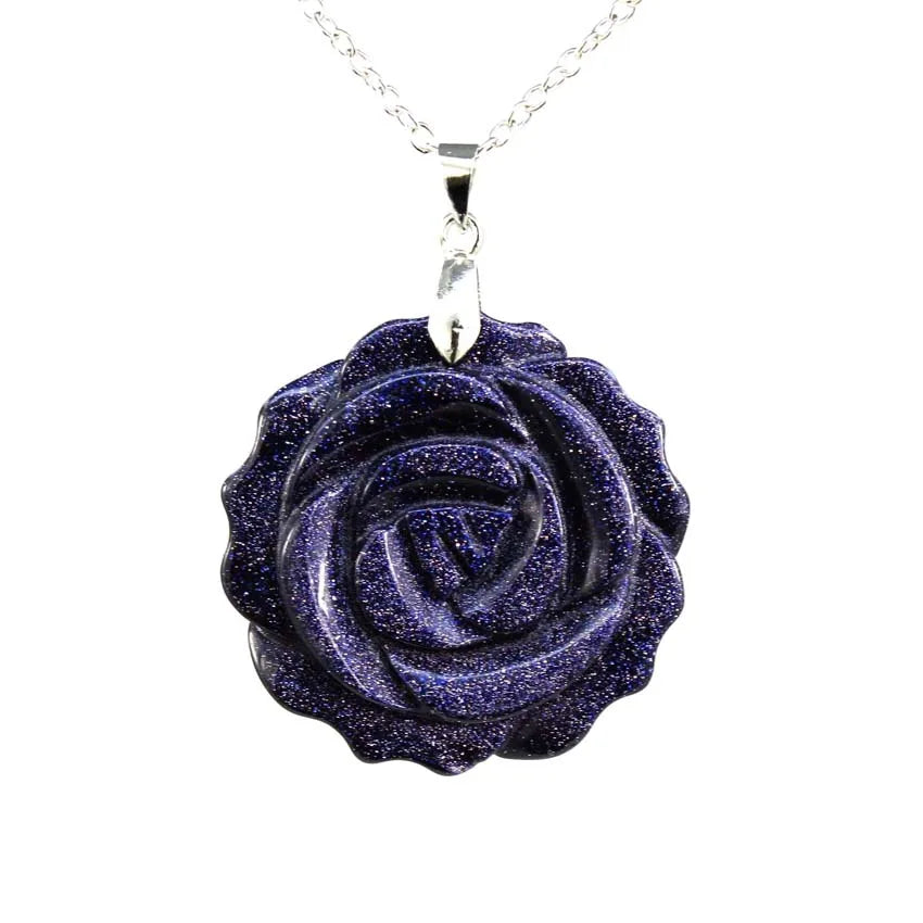 Pendentif Fleur de Rose Sculptée Pierre Naturelle 35mm - Bijou Romantique